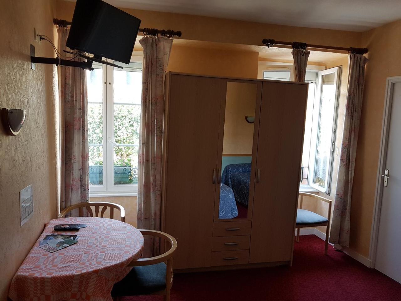 De La Gare Hotel Dol-de-Bretagne